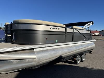 BOATZON | Crest 230 CPT SF TriToon 2016