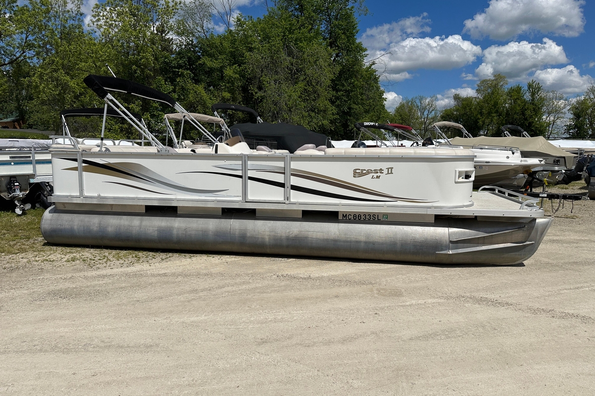 2003 Crest 25 II LM - Sold Boat