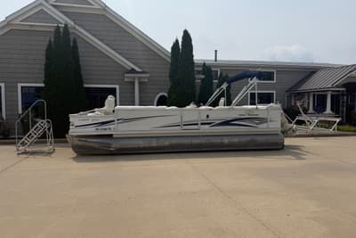 BOATZON | Crest 25 II XRS 2008
