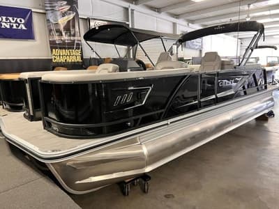 BOATZON | Crest Caribbean 230 SLC 3 Toon 2025