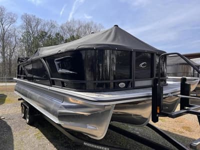 BOATZON | Crest Caribbean 230 SLS 3 Toon 2025