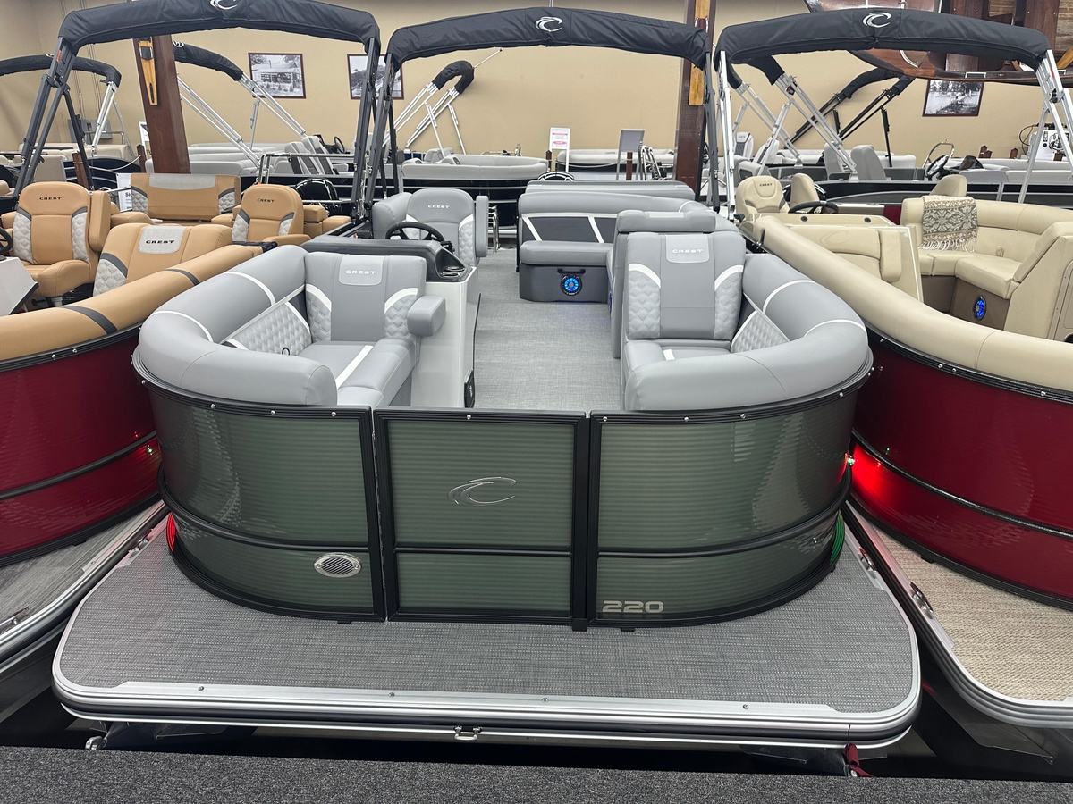 2025 Crest Classic 220 - Sold Boat