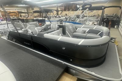 BOATZON | Crest Classic 220 2025