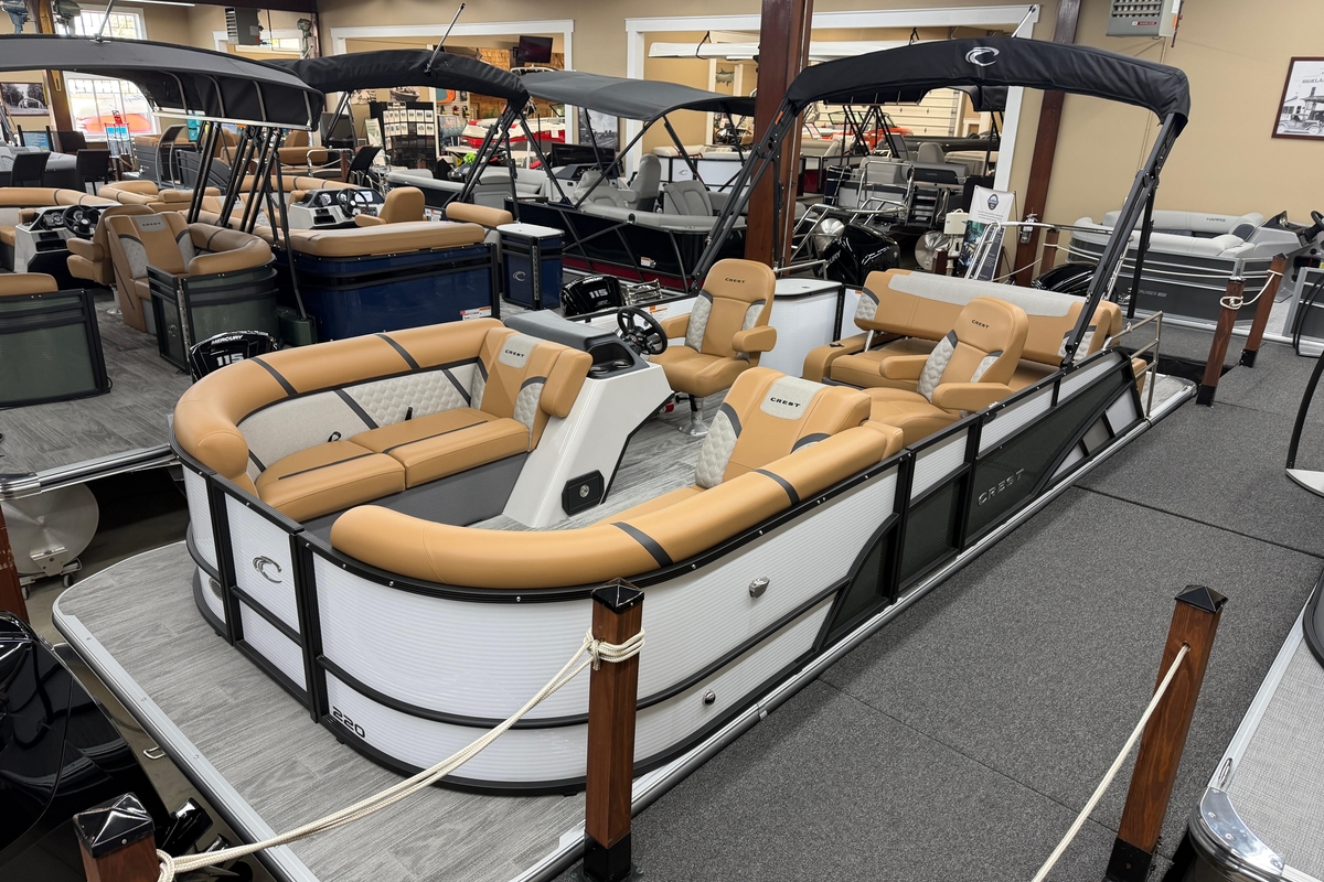 2025 Crest Classic 220 - Sold Boat