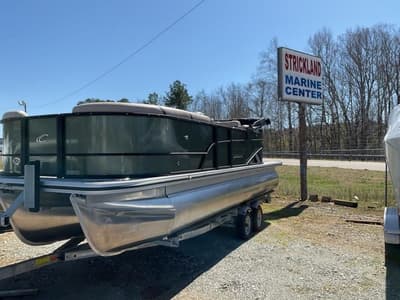 BOATZON | Crest Classic 220 SLC Pontoon 2025