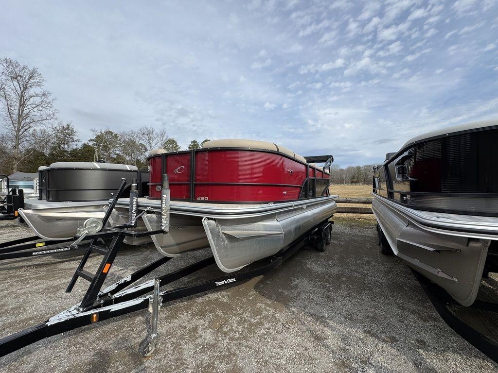 2025 Crest Classic 220 SLC Tritoon - Sold Boat