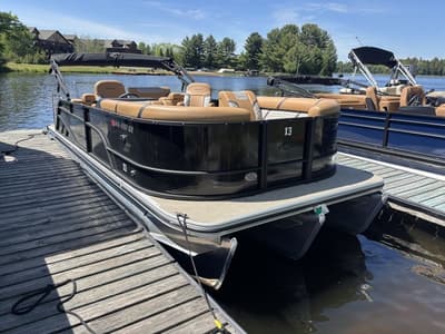 BOATZON | Crest Classic 220 SLRC Tritoon 2025