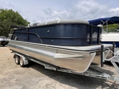 BOATZON | Crest Classic 220 SLSC Tritoon 2025