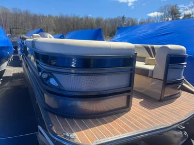 BOATZON | Crest CLASSIC 250SLS 2018