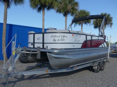 BOATZON | Crest Classic DLX 220 L CPT 2024