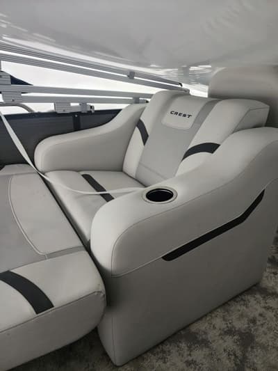 BOATZON | Crest Classic DLX 240 L CPT DLX 2023 BOATZON | Crest Classic DLX 240 L CPT DLX 2023