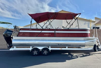 BOATZON | Crest Classic DLX 240 SLC 2021