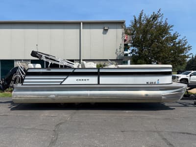 BOATZON | Crest Classic DLX 240 SLRC 2022