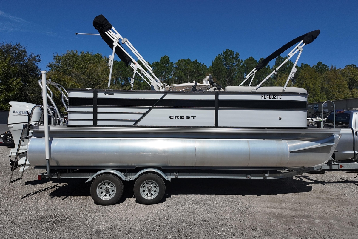 2022 Crest Classic LX 200 - Sold Boat