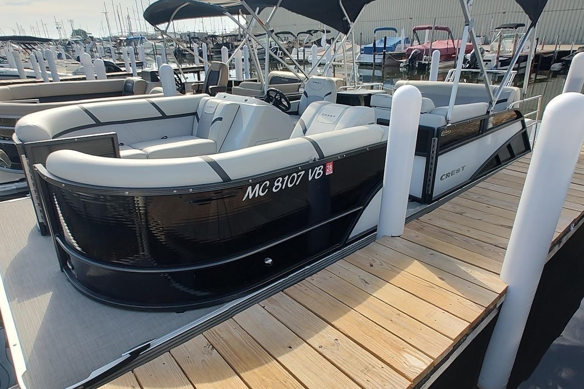 2023 Crest Classic LX 220 - Sold Boat
