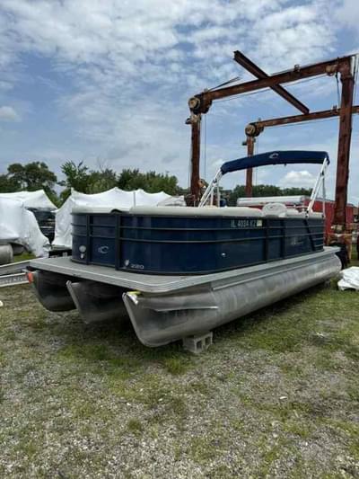 BOATZON | Crest Classic LX 220 SLC 2020