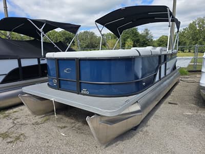 BOATZON | Crest Classic LX 220 SLC 2023