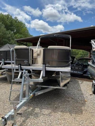 BOATZON | Crest Classic LX 220 SLC CPT 2024