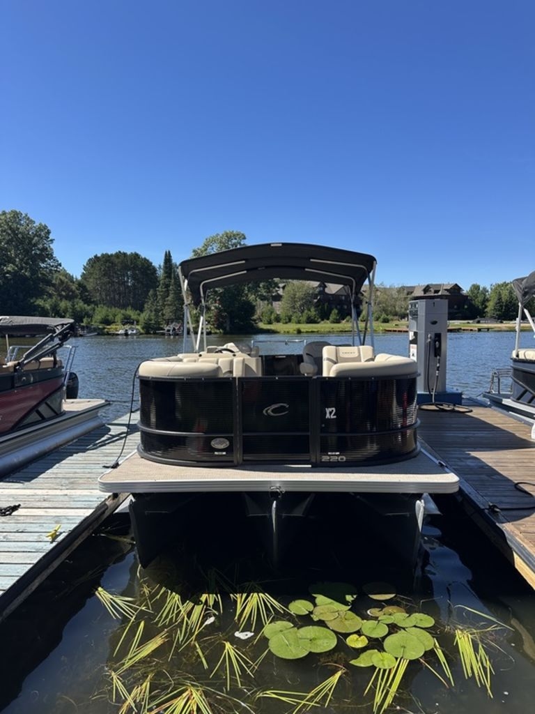 2024 Crest Classic LX 220 SLC CPT - Sold Boat