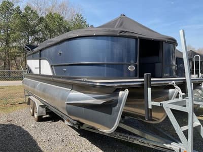 BOATZON | Crest Classic Platinum 220 SLC 2024 BOATZON | Crest Classic Platinum 220 SLC 2024