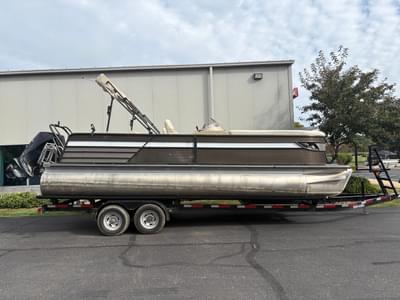 BOATZON | Crest Classic Platinum 240 SLSC 2021 BOATZON | Crest Classic Platinum 240 SLSC 2021