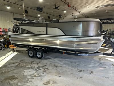 BOATZON | Crest Conquest 215 2026