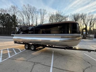 BOATZON | Crest Conquest 23 FT 2026