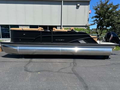 BOATZON | Crest Conquest 230 2026