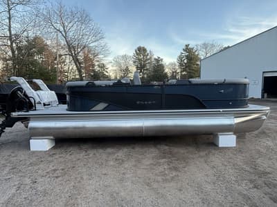 BOATZON | Crest Conquest 230 SLC 2026