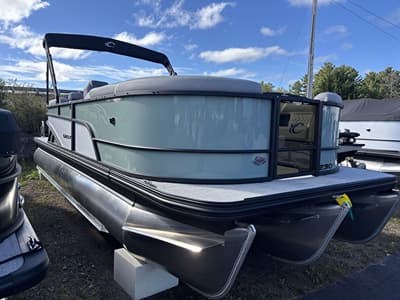 BOATZON | Crest Conquest 230 SLC 2027
