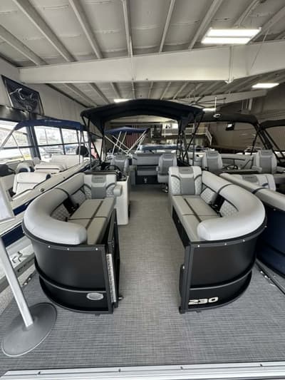 BOATZON | Crest Conquest 230 SLSC 2026