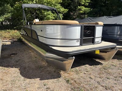 BOATZON | Crest Conquest 230 SLSC 2027