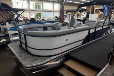 BOATZON | Crest Conquest 250 SLSC 2026