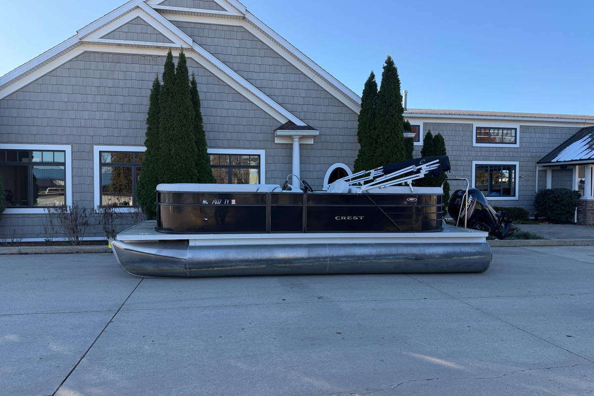 2017 Crest Crest I 220 SLC - Sold Boat