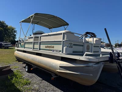 BOATZON | Crest Crest II DL 2000