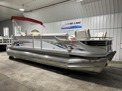 BOATZON | CREST III 2270 XPS 2008