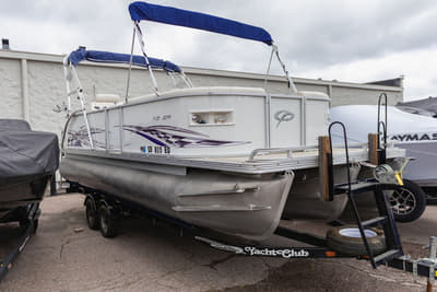 BOATZON | Crest LE 2270 2007