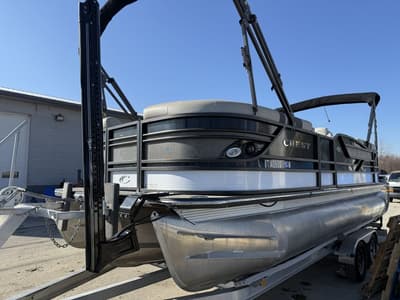 BOATZON | Crest Pontoons 230 RB 2019