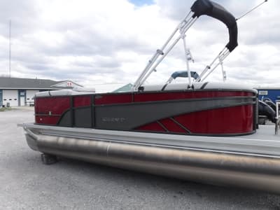 BOATZON | Crest Pontoons Classic LX SLC 220 22 ft 2024