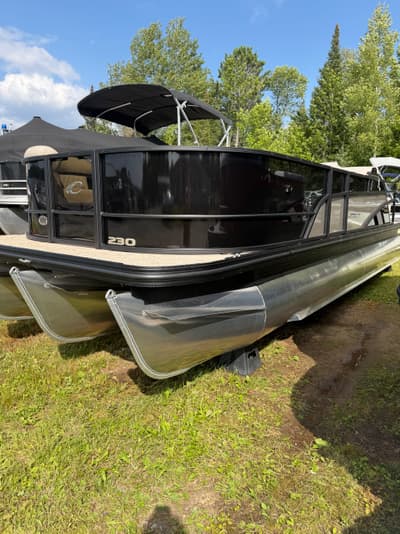 BOATZON | Crest Pontoons Conquest 230 SLSC 2027