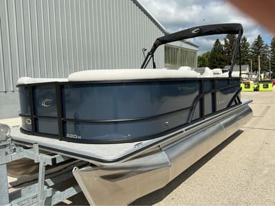 BOATZON | Crest Pontoons CONQUEST SE 220 SLC 2027