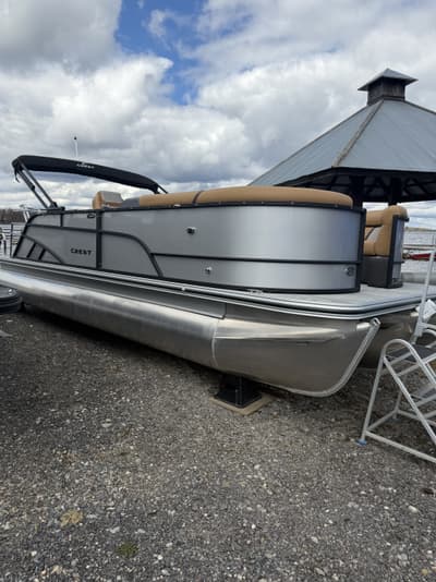 BOATZON | Crest Pontoons Conquest SLSC 230 2026