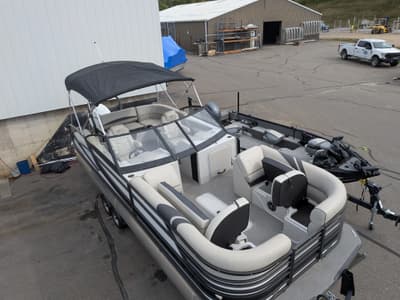 BOATZON | Crest Pontoons Continental 250 SLS 2019 BOATZON | Crest Pontoons Continental 250 SLS 2019