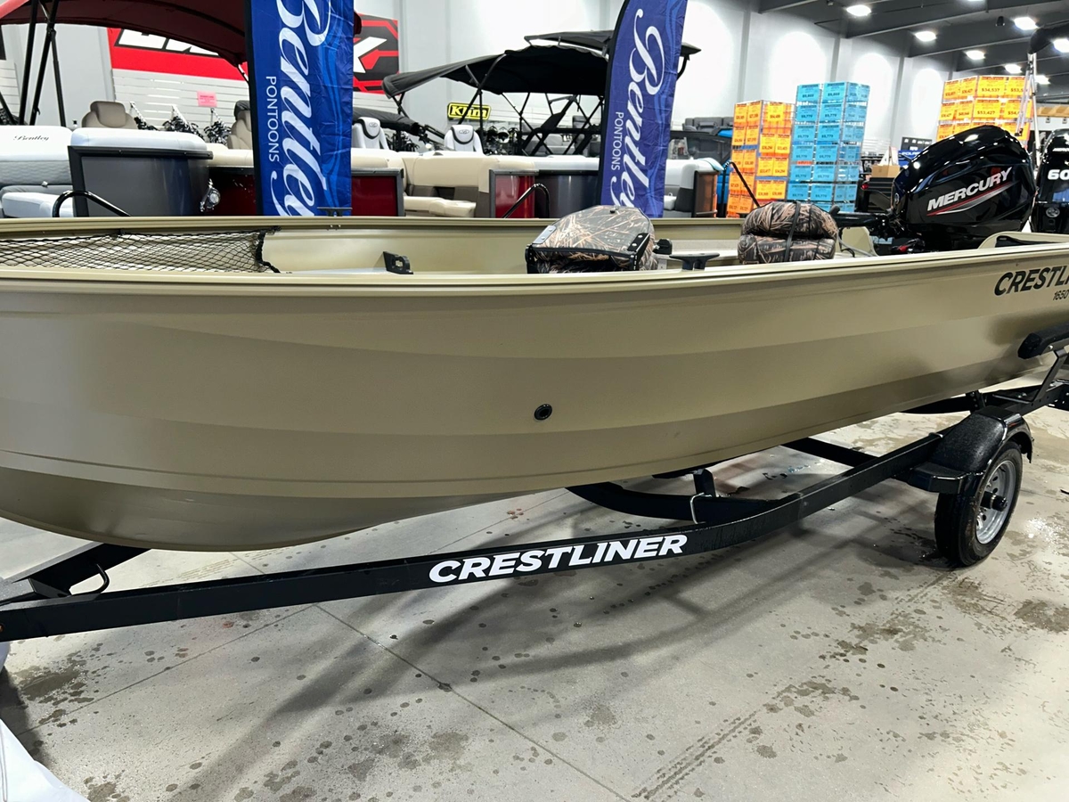 2023 Crestliner 1650 Discovery Tiller - Sold Boat