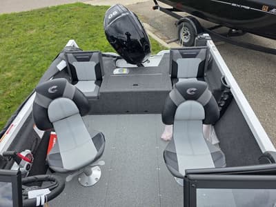 BOATZON | Crestliner 1650 Hawk Walkthrough Jumpseat w 90 Merc 2026
