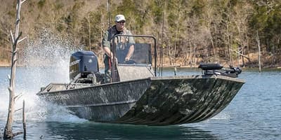 BOATZON | Crestliner 1660 Retrieved Fwd Console  Jet 2026