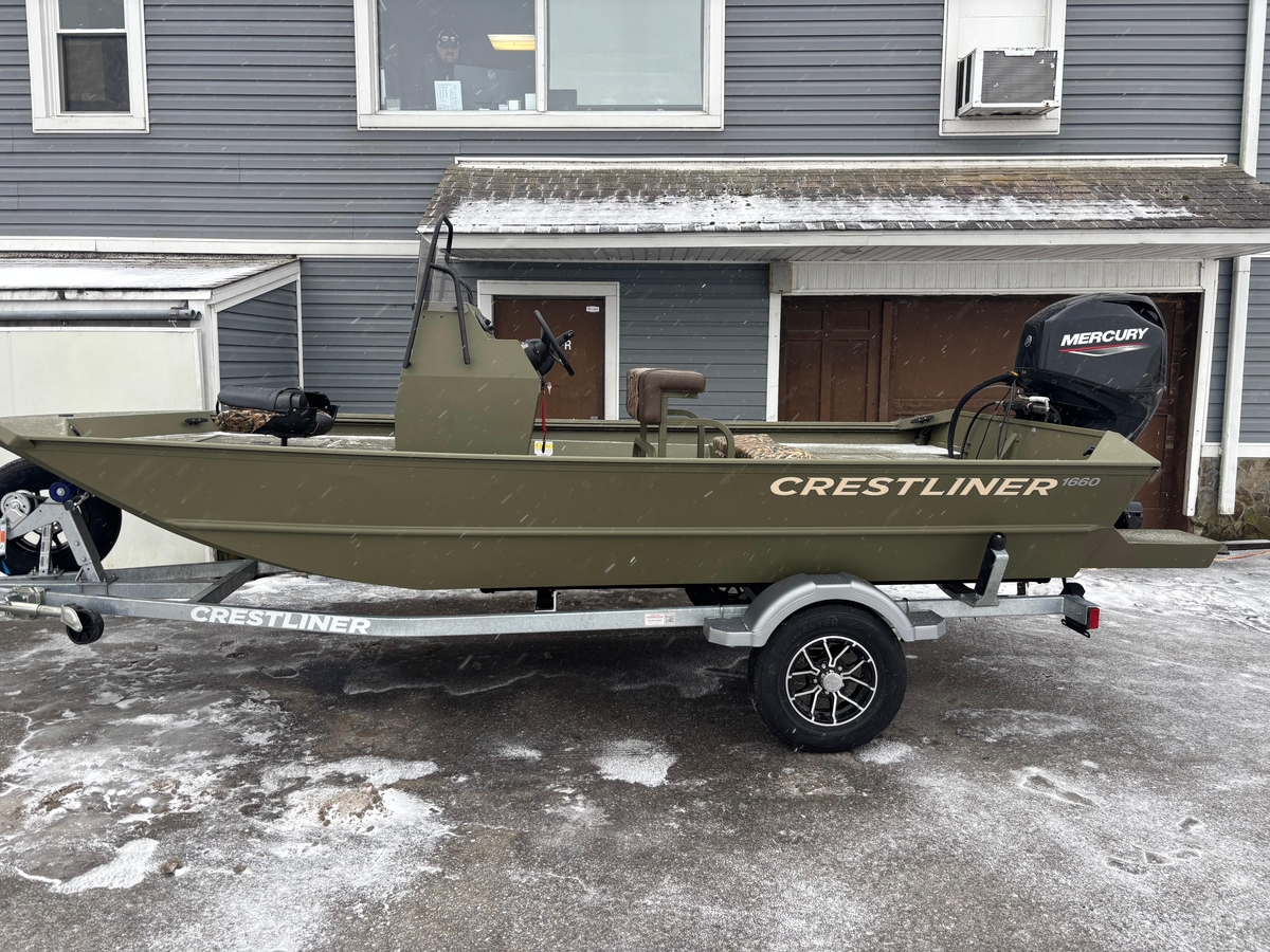 2025 Crestliner 1660 Retriever FCC - Sold Boat
