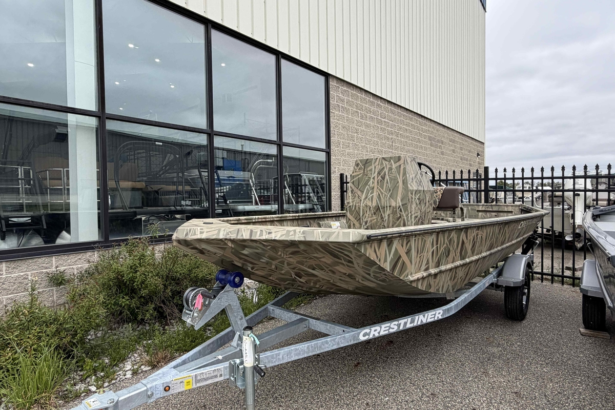 2026 Crestliner 1660 Retriever FCC - Sold Boat