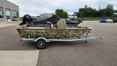 BOATZON | Crestliner 1660 Retriever Fwd Console 2026