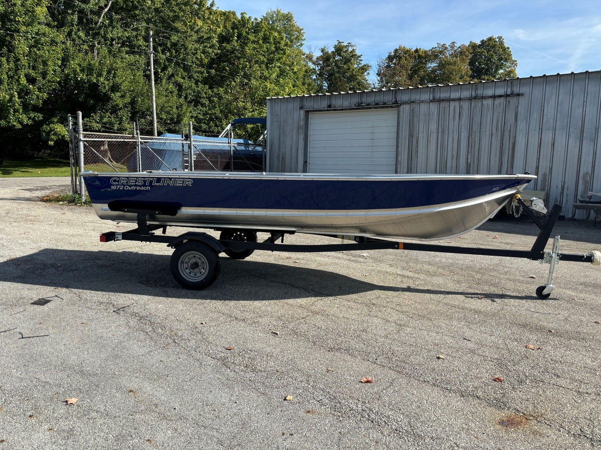 2025 Crestliner 1672 Outreach - Sold Boat